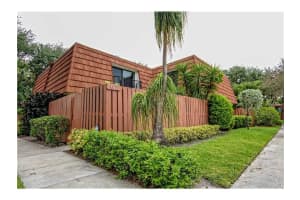 1565 Augusta Cir, Delray Beach, FL 33445, Sold 01/22/16