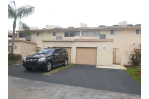 4247 NW 76th Ave, Hollywood, FL 33024, Sold 11/02/15