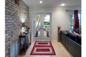 1116 NW 30th St, Wilton Manors, FL 33311, Sold 01/08/16