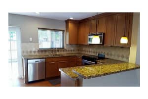 332 City View Dr, Fort Lauderdale, FL 33311, Sold 10/01/15