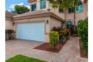 8100 Madison Lakes Cir N, Davie, FL 33328, Sold 11/18/15