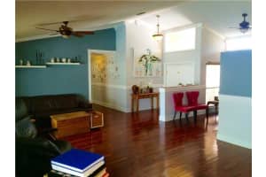 922 SW 124th Terrace, Davie, FL 33325, Sold 04/04/16