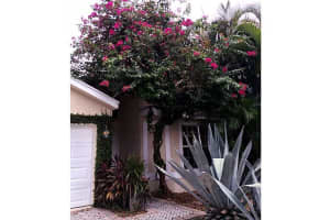 1764 Sawgrass Cir, Greenacres, FL 33413, Sold 11/06/15