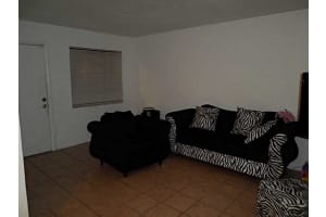 4800 NW 24th Ct APT D217, Lauderdale Lakes, FL 33313, Sold 11/04/15