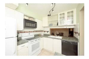 2713 S Oakland Forest Dr, Oakland Park, FL 33309, Sold 11/23/15