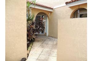 11423 Lakeview Dr, Coral Springs, FL 33071, Sold 11/02/15