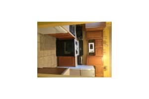 801 W Oakland Park Blvd APT C2, Wilton Manors, FL 33311, Sold 12/04/15