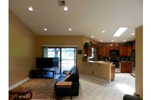 1800 W Oak Knoll Cir, Davie, FL 33324, Sold 12/03/15