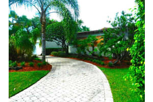 717 SE 25th Ave, Fort Lauderdale, FL 33301, Sold 05/09/16