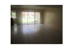 5605 NW 18th St, Lauderhill, FL 33313, Sold 01/22/16