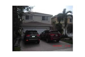 9420 NW 55th St, Sunrise, FL 33351, Sold 12/29/15