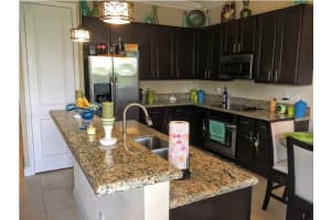 10621 La Placida Dr, Coral Springs, FL 33065, Sold 04/20/16