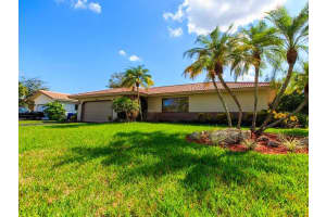 11040 NW 44th St, Coral Springs, FL 33065, Sold 12/31/15