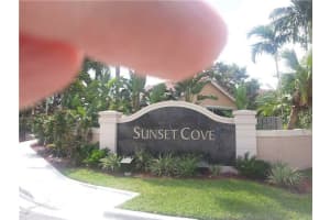 10101 NW 5th St, Plantation, FL 33324, Sold 03/02/16