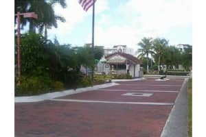 10227 NW 9th St Cir, Miami, FL 33172, Sold 02/17/16