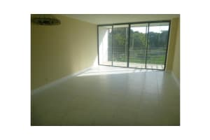 20500 W Country Club Dr, Miami, FL 33180, Sold 10/11/16