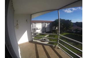 400 SE 10th St, Deerfield Beach, FL 33441, Sold 01/19/16
