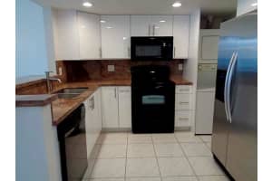 3181 Riverside Dr, Coral Springs, FL 33065, Sold 06/10/16