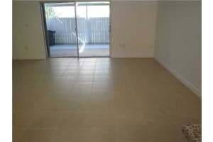 8166 NW 10th St, Miami, FL 33126, Sold 01/27/16