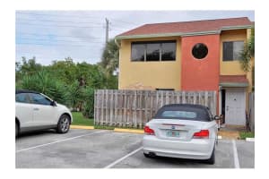 358 City View Dr, Fort Lauderdale, FL 33311, Sold 04/18/16