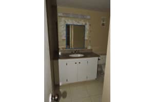 4220 NW 21st St, Lauderhill, FL 33313, Sold 03/31/16