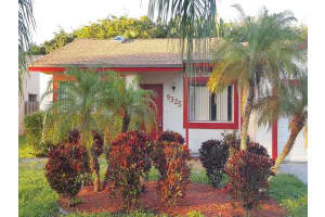 9325 NW 53rd Ct, Sunrise, FL 33351, Sold 04/15/16