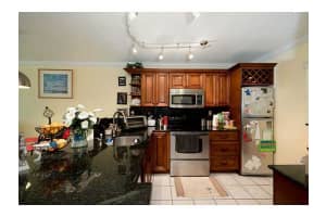 10329 NW 11th St, Pembroke Pines, FL 33026, Sold 03/15/16