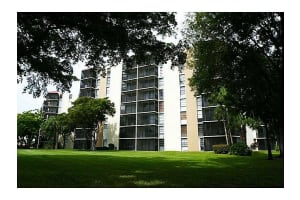 3301 N Country Club Dr, Miami, FL 33180, Sold 02/22/16