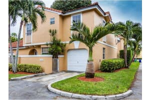 11303 Lakeview Dr, Coral Springs, FL 33071, Sold 05/13/16
