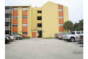 3700 NW 21st St, Lauderdale Lakes, FL 33311, Sold 10/13/17