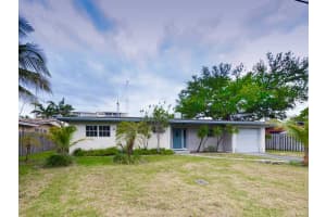 1612 SE 14th St, Fort Lauderdale, FL 33316, Sold 08/30/17