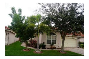 7464 Parkside Ln, Margate, FL 33063, Sold 02/26/16