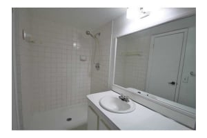15710 E Waterside Cir, Sunrise, FL 33326, Sold 01/11/16