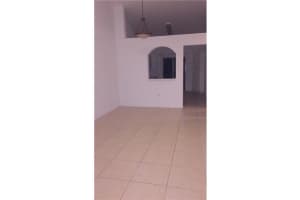 6900 NW 179th St, Hialeah, FL 33015, Sold 01/21/16