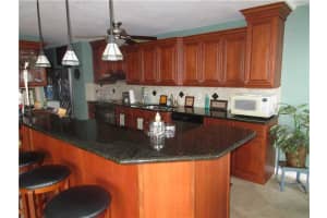 3233 NE 32nd Ave, Fort Lauderdale, FL 33308, Sold 03/23/16