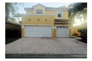 8546 NW 47th St, Coral Springs, FL 33067, Sold 04/22/16