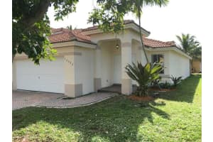 16282 SW 44th Ln, Miami, FL 33185, Sold 01/21/16