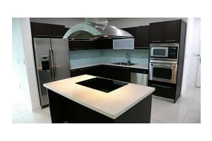7928 East Dr, North Bay Village, FL 33141, Sold 02/05/16