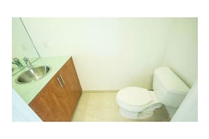 315 NE 3rd Ave, Fort Lauderdale, FL 33301, Sold 02/12/16
