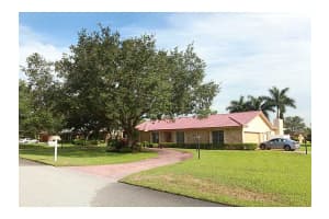 11889 SW 44th St, Davie, FL 33330, Sold 03/15/16