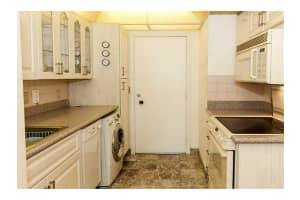 1 Las Olas Cir, Fort Lauderdale, FL 33316, Sold 10/07/16