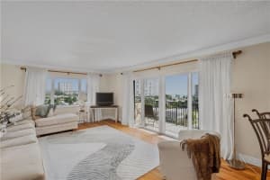 1200 Hibiscus Ave, Pompano Beach, FL 33062, Sold 12/14/18