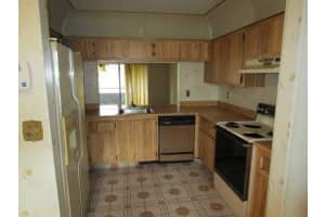 5240 Gate Lake Rd, Tamarac, FL 33319, Sold 07/28/16