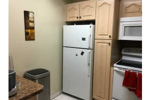 3005 N Oakland Forest Dr, Oakland Park, FL 33309, Sold 05/13/16