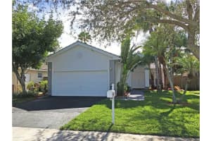 12440 SW 7th Pl, Davie, FL 33325, Sold 04/14/16