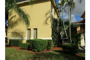11285 Lakeview Dr, Coral Springs, FL 33071, Sold 07/06/16