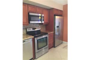 3283 NW 44th St, Oakland Park, FL 33309, Sold 04/22/16