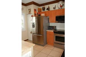 7810 Catalina Cir, Tamarac, FL 33321, Sold 03/25/16