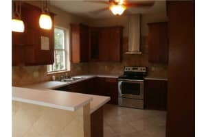 10130 NW 6th St, Pembroke Pines, FL 33026, Sold 04/25/16