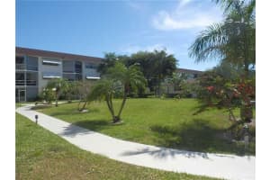 400 SE 10th St, Deerfield Beach, FL 33441, Sold 10/28/16